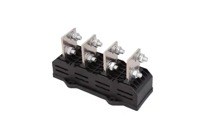 Four-pole-Primary-Static-Plug-in